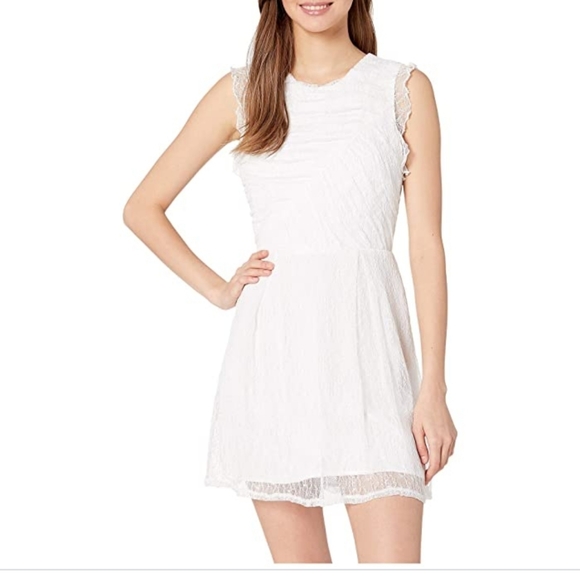 NWT BCBGeneration shirred lace dress - Picture 2 of 6